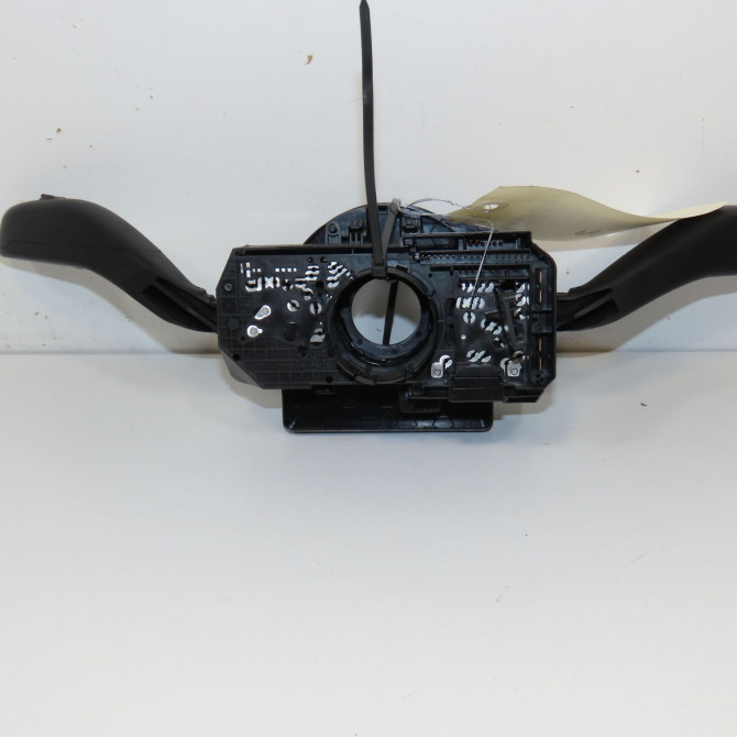 Bloc commodos occasion SKODA FABIA II Phase 2 03-2010->12-2014 1.6 TDI 90ch 6Q0953513AN9B9 2