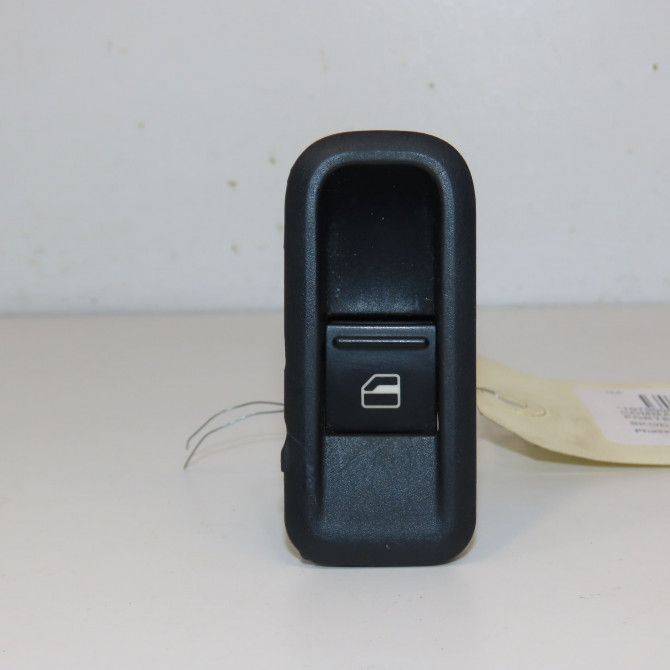 Commande leve-glace porte arrière droite occasion SKODA FABIA II Phase 2 03-2010->12-2014 1.6 TDI 90ch 1