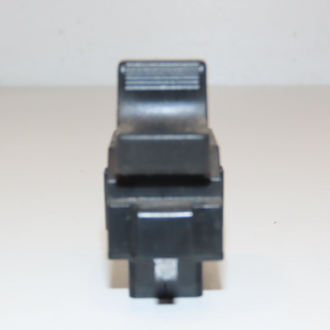 Commande lève-glace porte avant droite occasion TOYOTA COROLLA VERSO II phase 2 06-2007->05-2009 2.2D 136ch 848100F010 4