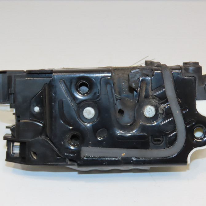 Serrure porte ard occasion SKODA FABIA II Phase 2 03-2010->12-2014 1.6 TDI 90ch 5N0839016R 1