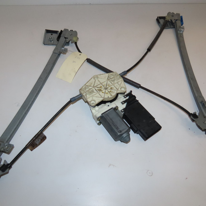 Mecanisme + moteur lève-glace avant droit occasion VOLKSWAGEN GOLF IV GOLF IV Phase 1 1998-01-01->2005-06-30 1.9 TDI 130ch 1J4837462H 2