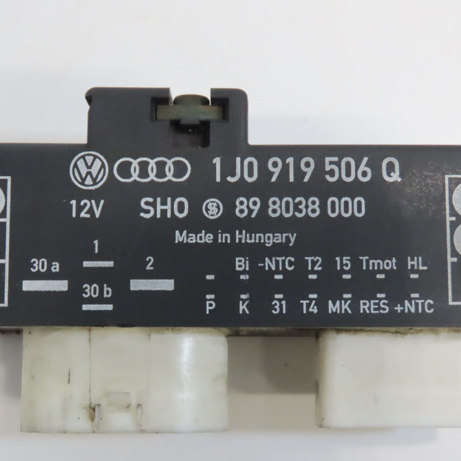 Boitier de préchauffage occasion VOLKSWAGEN GOLF IV GOLF IV Phase 1 1998-01-01->2005-06-30 1.9 TDI 130ch 3