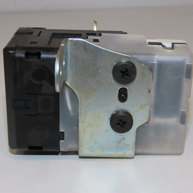 Lecteur de carte occasion TOYOTA COROLLA VERSO II phase 2 06-2007->05-2009 2.2D 136ch 4