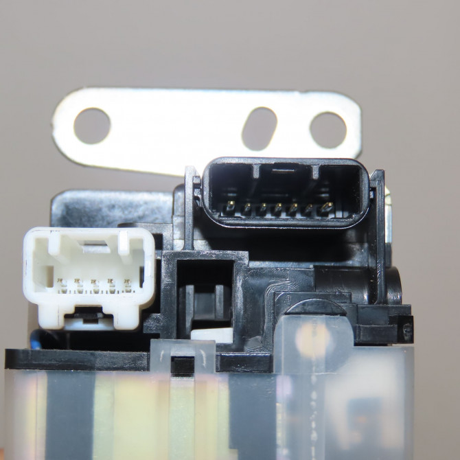 Lecteur de carte occasion TOYOTA COROLLA VERSO II phase 2 06-2007->05-2009 2.2D 136ch 7