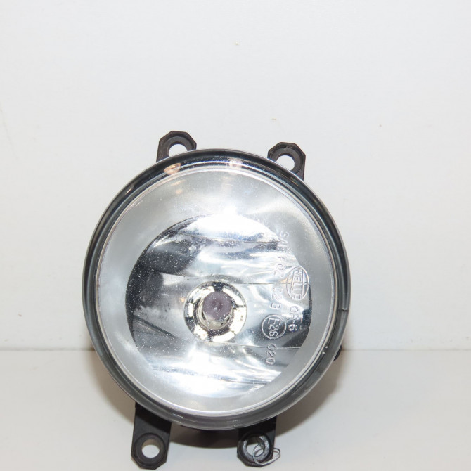 Phare antibrouillard avant gauche occasion TOYOTA COROLLA VERSO II phase 2 06-2007->05-2009 2.2D 136ch 812210F020 1