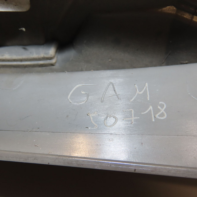 Feu arrière droit occasion TOYOTA COROLLA VERSO II phase 2 06-2007->05-2009 2.2D 136ch 815510F060 6