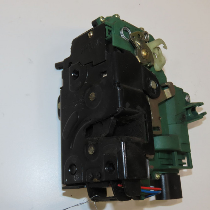 Serrure porte avg occasion VOLKSWAGEN BORA Phase 1 10-1998->12-2005 1.9 TDI 100ch 6X1837013C 1