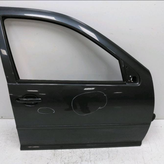 Porte avant droite occasion VOLKSWAGEN GOLF IV GOLF IV Phase 1 1998-01-01->2005-06-30 1.9 TDI 130ch 1J4831056H 1