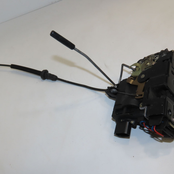 Serrure porte avd occasion VOLKSWAGEN GOLF IV GOLF IV Phase 1 1998-01-01->2005-06-30 1.9 TDI 130ch 6X1837014C 1