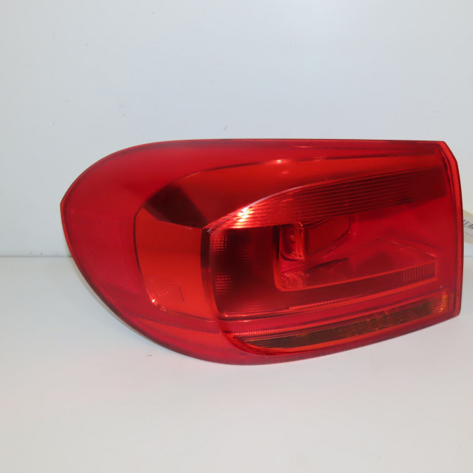 Feu arrière gauche occasion VOLKSWAGEN TIGUAN I 5N0945095Q 1