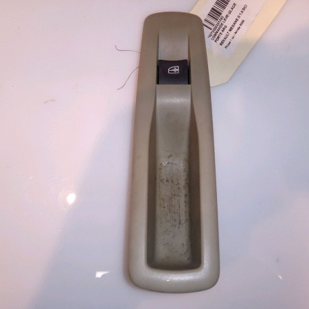 Commande leve-glace porte arrière gauche occasion RENAULT MEGANE III Phase 1 11-2008->01-2012 1.9 DCI 130ch