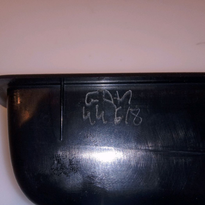 Commande leve-glace porte arrière gauche occasion RENAULT MEGANE III Phase 1 11-2008->01-2012 1.6i 16v 110ch 3