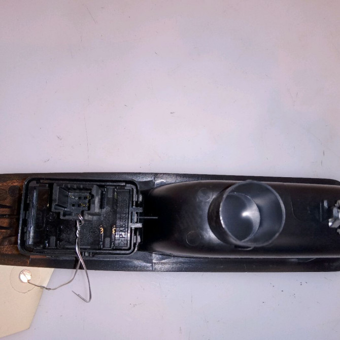 Commande leve-glace porte arrière gauche occasion RENAULT MEGANE III Phase 1 11-2008->01-2012 1.5 DCI 85ch 3