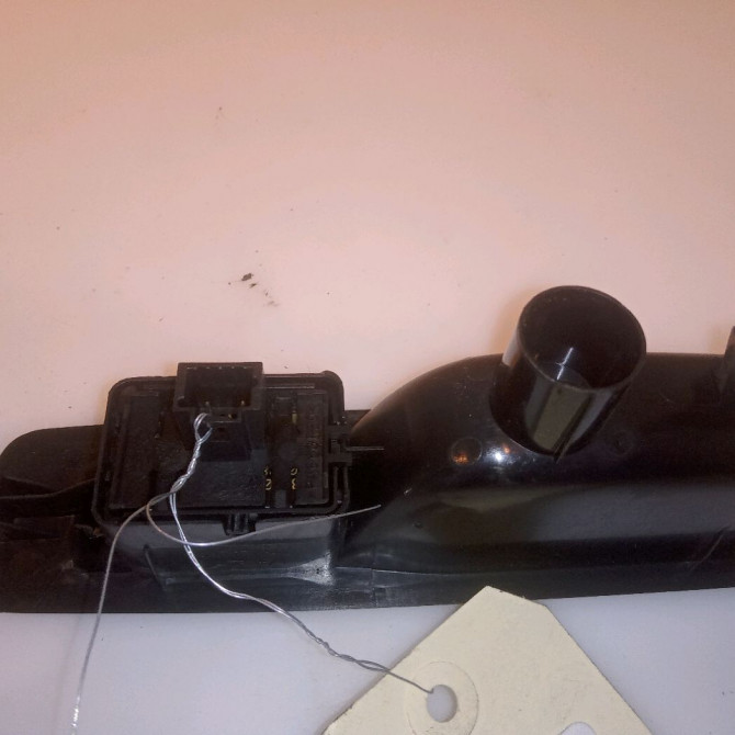 Commande leve-glace porte arrière gauche occasion RENAULT MEGANE III Phase 1 11-2008->01-2012 1.5 DCI 110ch 2