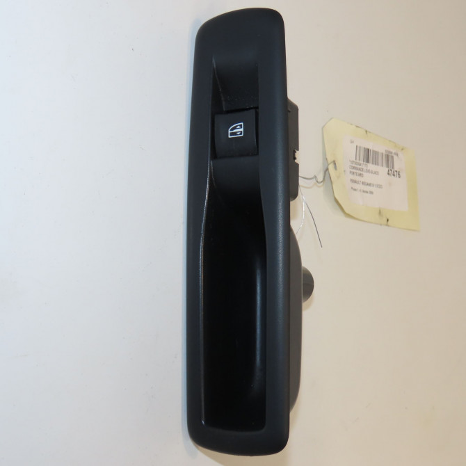 Commande leve-glace porte arrière droite occasion RENAULT MEGANE III Phase 1 11-2008->01-2012 1.5 DCI 8v 110ch 1