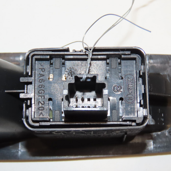 Commande leve-glace porte arrière droite occasion RENAULT MEGANE III Phase 1 11-2008->01-2012 1.5 DCI 8v 110ch 3
