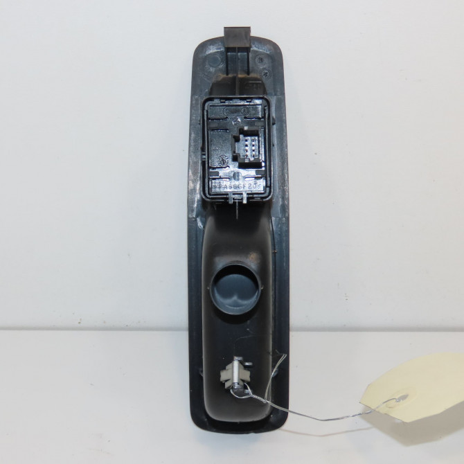 Commande leve-glace porte arrière gauche occasion RENAULT MEGANE III Phase 1 11-2008->01-2012 1.9 DCI 130ch 2