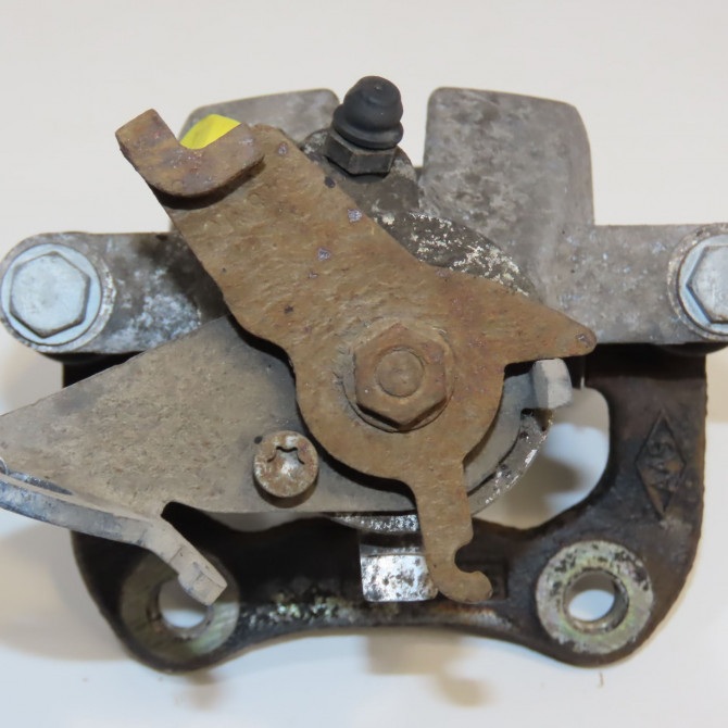 Etrier de frein arrière droit occasion RENAULT MEGANE II Phase 2 01-2006->06-2009 2.0i 225ch 7701208262 3