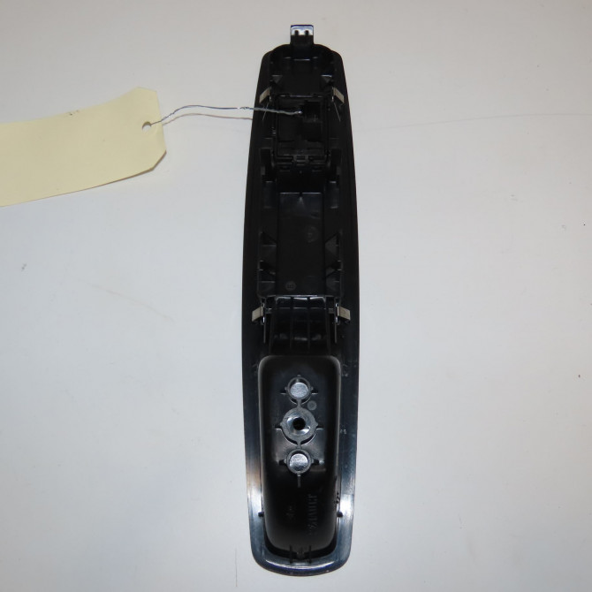 Commande lève-glace porte avant droite occasion RENAULT MEGANE III Phase 1 11-2008->01-2012 1.5 DCI 8v 110ch 2