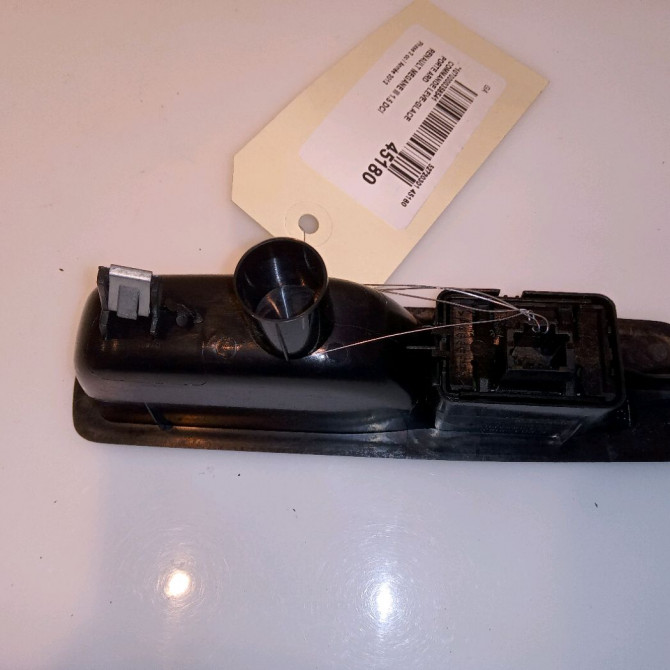 Commande leve-glace porte arrière droite occasion RENAULT MEGANE III Phase 2 01-2012->06-2014 1.5 DCI 110ch 2