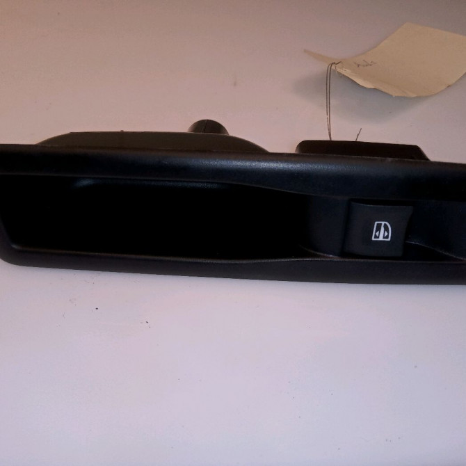 Commande leve-glace porte arrière gauche occasion RENAULT MEGANE III Phase 2 01-2012->06-2014 1.5 DCI 110ch 1