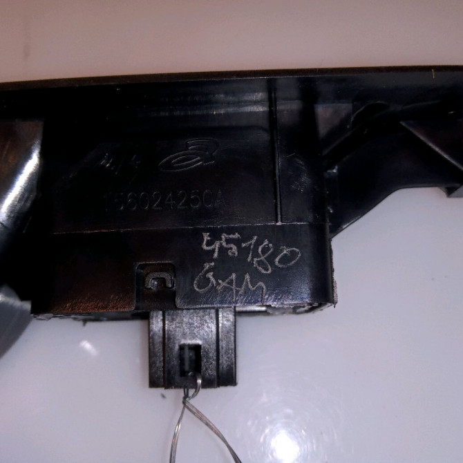 Commande leve-glace porte arrière gauche occasion RENAULT MEGANE III Phase 2 01-2012->06-2014 1.5 DCI 110ch 3