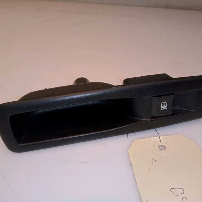 Commande leve-glace porte arrière droite occasion RENAULT MEGANE III Phase 2 01-2012->06-2014 1.5 DCI 90ch 1