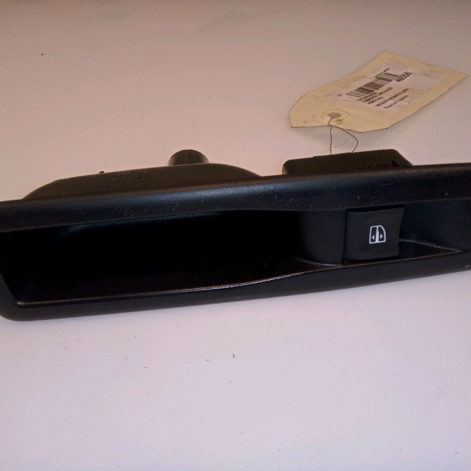 Commande leve-glace porte arrière gauche occasion RENAULT MEGANE III Phase 2 01-2012->06-2014 1.5 DCI 110ch 1