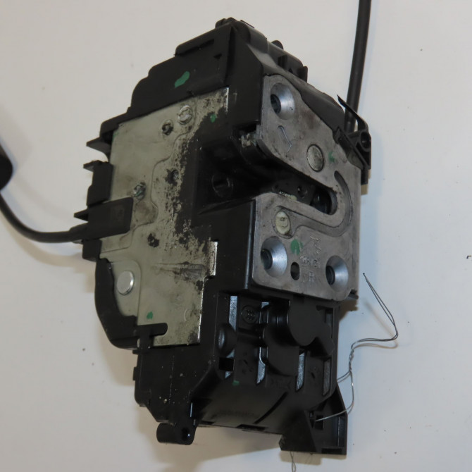 Serrure porte avd occasion RENAULT MEGANE III Phase 2 01-2012->06-2014 1.5 DCI 110ch 805020002R 2