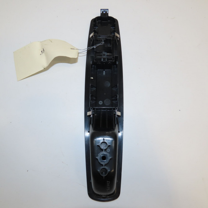 Commande lève-glace porte avant droite occasion RENAULT MEGANE III Phase 2 01-2012->06-2014 1.5 DCI 110ch 2