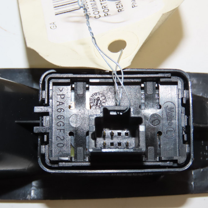 Commande leve-glace porte arrière droite occasion RENAULT MEGANE III Phase 2 01-2012->06-2014 1.5 DCI 110ch 3