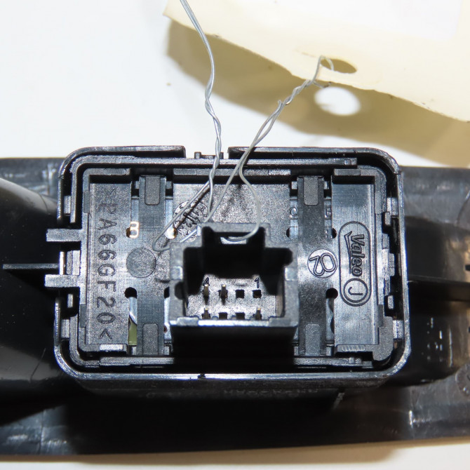 Commande leve-glace porte arrière gauche occasion RENAULT MEGANE III Phase 2 01-2012->06-2014 1.5 DCI 110ch 3