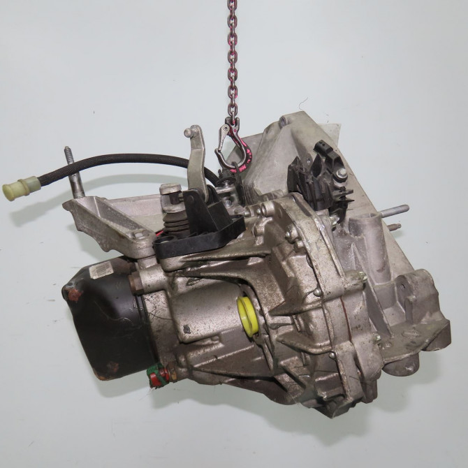 Boîte à vitesse mecanique occasion RENAULT CLIO III Phase 1 04-1995->04-1999 1.5 DCI 90ch 8201115695 4