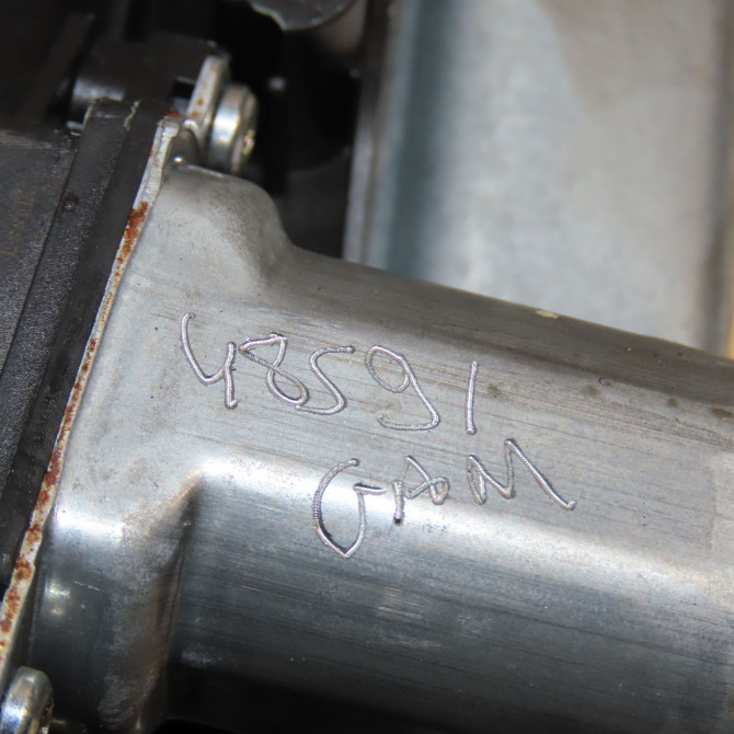 Mecanisme + moteur lève-glace avant droit occasion RENAULT 807206850R 5