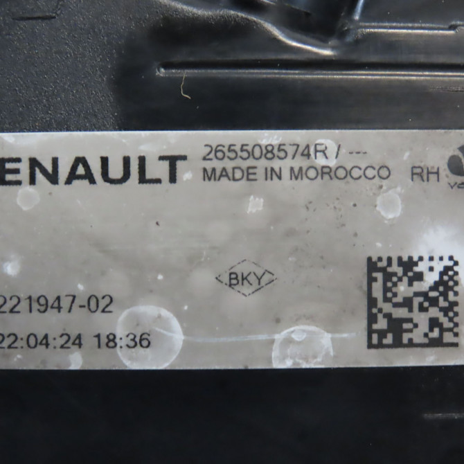 Feu arrière droit occasion RENAULT 265508574R 4