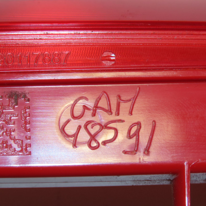 Feux stop supplementaire occasion RENAULT 265906516R 5