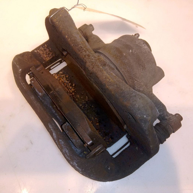 Etrier de frein avant droit occasion OPEL ZAFIRA III Phase 1 11-2011->... 13301227 1