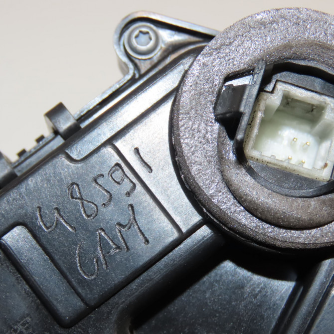 Serrure porte avd occasion RENAULT 805022865R 4