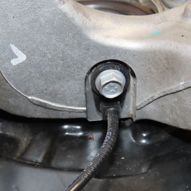 Moyeu avg occasion RENAULT 402026UA0A 3