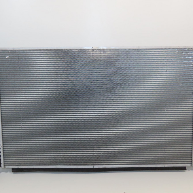 Radiateur occasion RENAULT 214105MZ0A 2