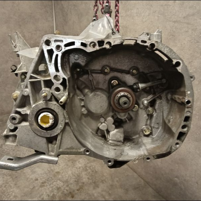 Boîte à vitesse mecanique occasion RENAULT SCENIC II Phase 1 03-2004->09-2006 1.6i 16v 7701723235 1