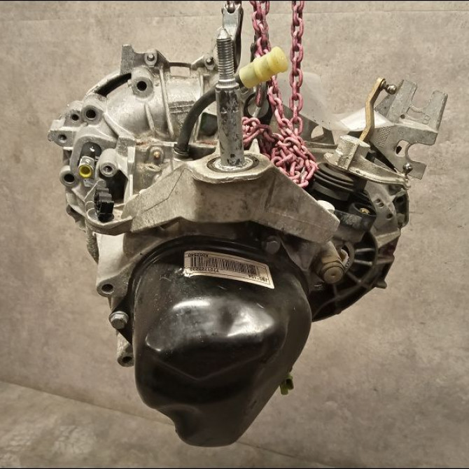 Boîte à vitesse mecanique occasion RENAULT SCENIC II Phase 1 03-2004->09-2006 1.6i 16v 7701723235 4