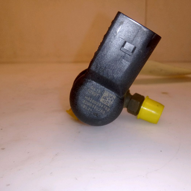 Injecteur occasion RENAULT SCENIC II Phase 2 09-2006->04-2009 1.5 DCI 105ch 4