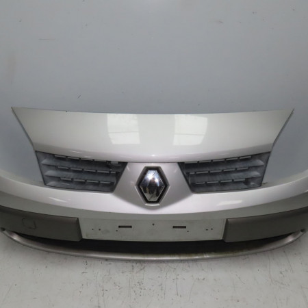 Pare-choc avant occasion RENAULT SCENIC II Phase 1 03-2004->09-2006 1.5 DCI 105ch 620225303R