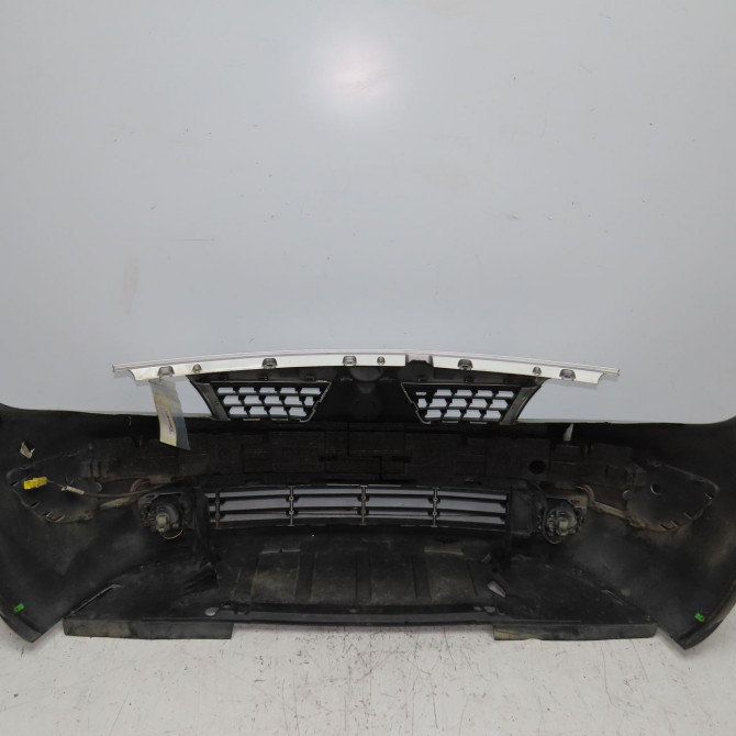 Pare-choc avant occasion RENAULT SCENIC II Phase 1 03-2004->09-2006 1.5 DCI 105ch 620225303R 4