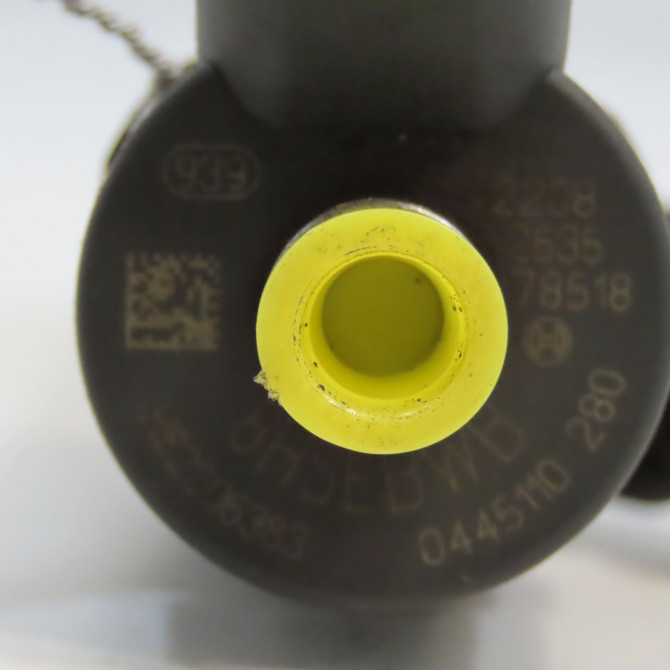 Injecteur occasion RENAULT SCENIC II Phase 2 09-2006->04-2009 1.9 DCI 130ch 3