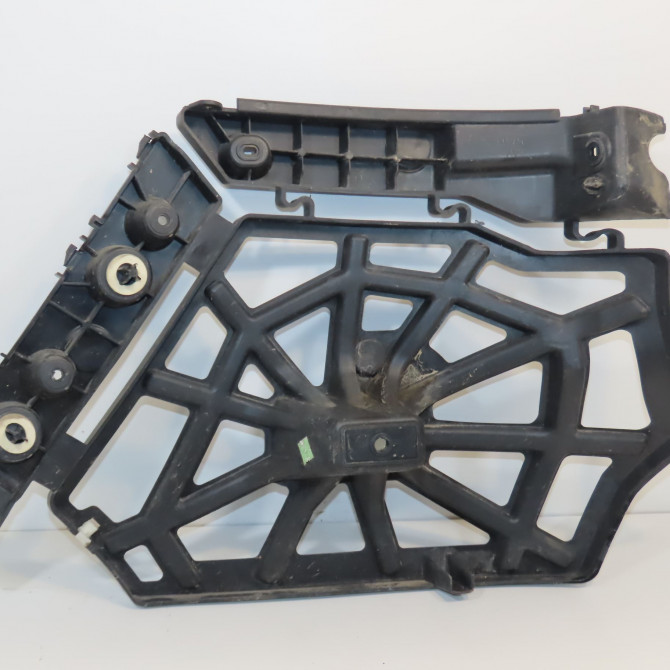 Support d pare-choc ar occasion RENAULT SCENIC III Phase 1 04-2009->11-2011 1.5 DCI 110ch 850444242R 2