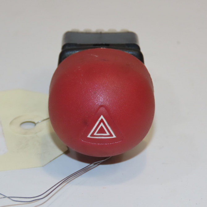 Bouton de warning occasion RENAULT TWINGO I Phase 3 08-2000->06-2007 1.2i 16v 7700822444 1