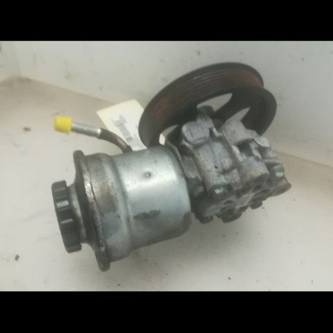 Pompe direction assistee occasion TOYOTA COROLLA VERSO II phase 2 06-2007->05-2009 2.2D 136ch 4431005120 2