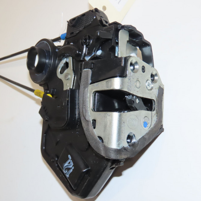 Serrure porte arg occasion TOYOTA COROLLA VERSO II phase 2 06-2007->05-2009 2.2D 136ch 690600F011 2